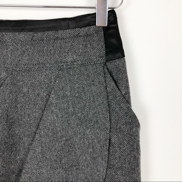 M C G I N N - Picture 3 of 7